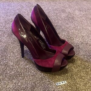 Size 8.5 Jessica Simpson heels. Tiny scuff on tip of right heel